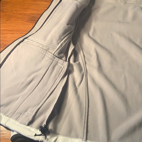 EZI -TORONTO MAPLE LEAFS Zip Jacket (L-81) - Picture 10 of 14